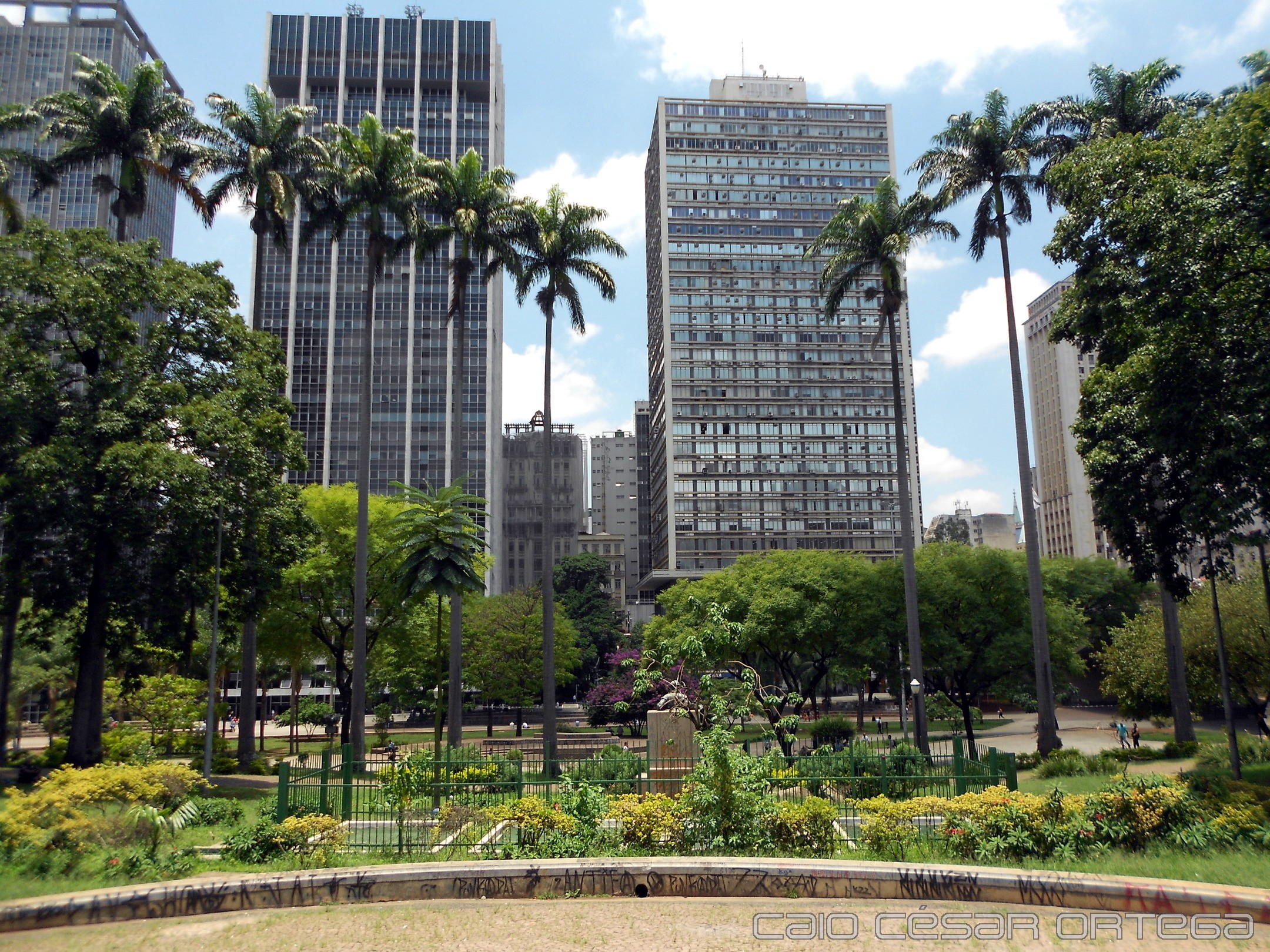 /2014-12-21_centro_sp_pensamentos/1-XPVUxrLcveJUCJlzQR9D_A.jpeg